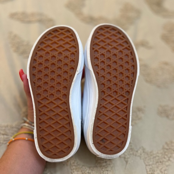 🤍 Kid’s Unisex Vans - White Leather - Low Top - Picture 7 of 8